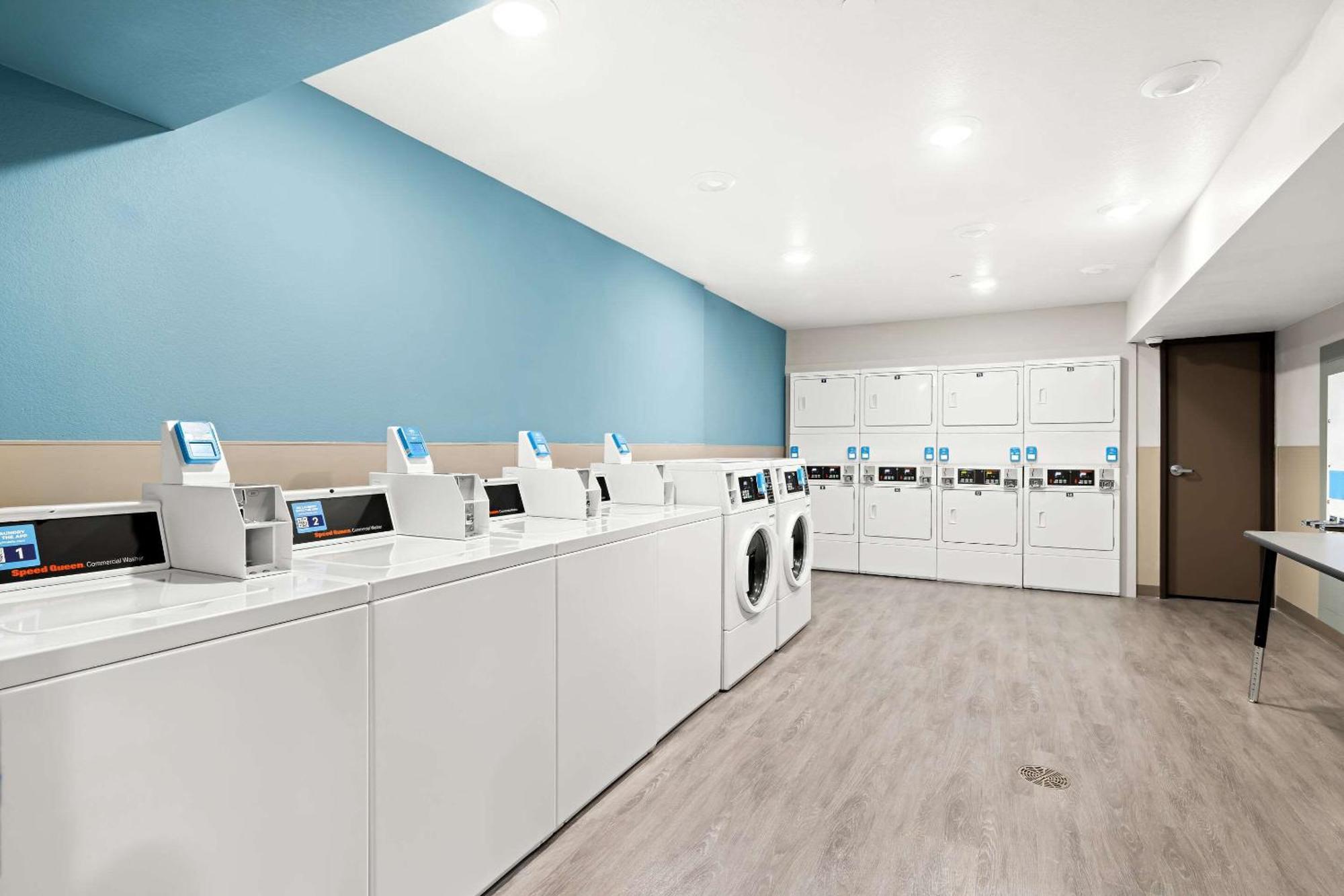 Woodspring Suites Billings Exteriér fotografie